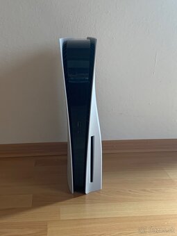 PlayStation 5 (disková verzia, 825 GB) - 3