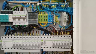 Ponukám elektroinštalačne služby aj pre firmy - 3
