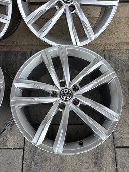 ✅ 5x112 r18 Dartford Passat b8 - 3