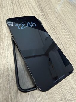 iPhone 15 Pro Max 256 GB Black Titanium - 3