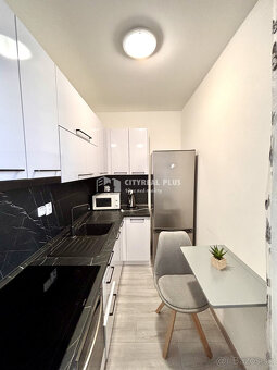 Ponúkame Vám na prenájom v novostavbe zariadenú garsónku v m - 3