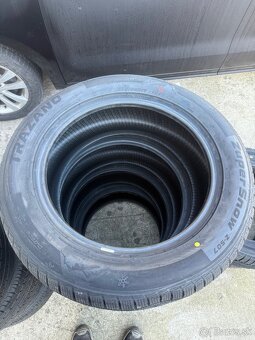 235/55 R17 zimne - 3