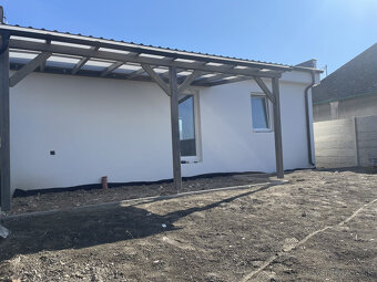 Znížená cena 139000 €Pekný, moderný 3-izbový rodinný d - 3