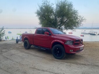 Dodge Ram 5.7 z LPG 4x4 CERVENY TOP - 3
