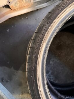 Predám pneumatiky Dunlop 225/35 R19 - 3