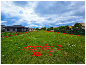 SLNEČNÝ STAVEBNÝ POZEMOK / HRONSEK / ROVINATÝ / 825 m2 - 3
