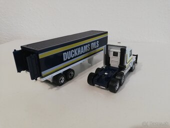Matchbox Convoy CY 16 - Scania T142 - Duckhams Trailer - 3