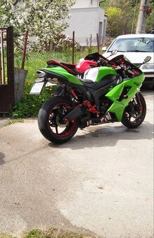 Kawasaki zx6 - 3