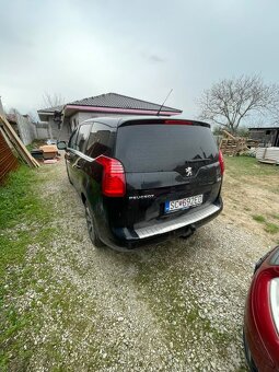 Peugeot 5008 1.6 HDi, 80 kW, 7-miestny, 2010 – pojazdný, doh - 3