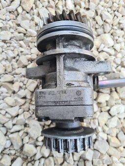 Servočerpadlo 3.0 tdi, 2.5 tdi, 2.0 tdi, 1.6 tdi, 176 kW - 3