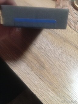 Samsung Galaxy s25 FE - 3