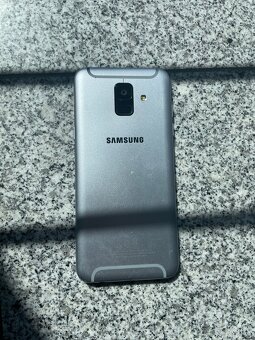 Samsung Galaxy A6 2018 - 3