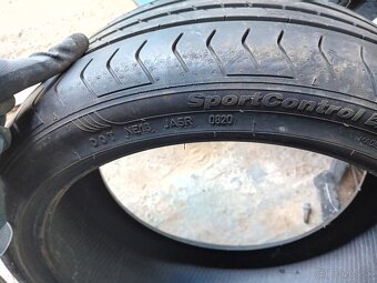 Letne 235/40R19 - 3