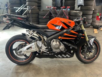 Honda cbr600rr 2005 - 3