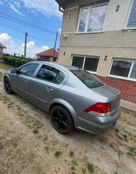 Opel astra - 3