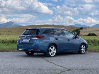 Toyota Auris 1.6 Touring Sports - 3