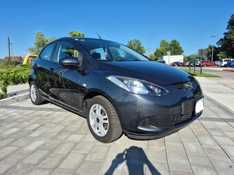 Mazda 2 ... 1,3 16v Benzín ... 131 000km - 3