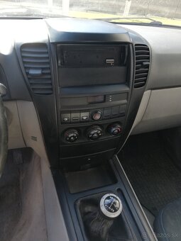 Kia Sorento - 3