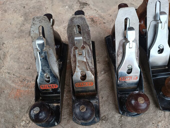 Hoblík,hoblíky,sekera,staré naradie,nebožiec,dlato l35 - 3