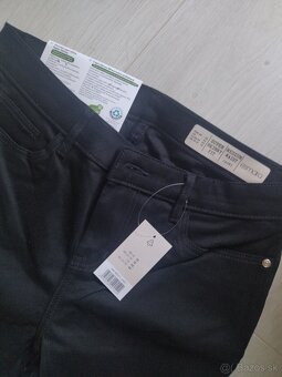 Dámske Capri nohavice - 3