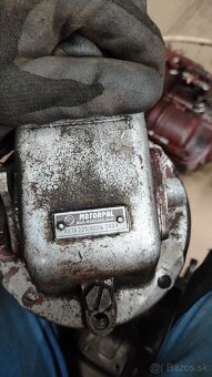 Zetor-Avia- vstrekovacie cerpadla - 3