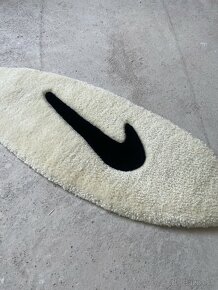 Koberec Nike - 3