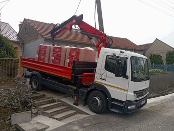 Autodoprava práca s hydraulickou rukou - 3