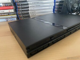 Playstation 2 Slim + Hry - 3