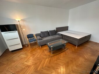 1 izb. A. MRÁZA - pri hoteli Bratislava- Ružinov-IHNEĎ VOĽNY - 3
