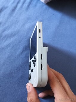 Ambernic RG351v - 3