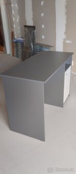 Predám písací stolík. Rozmery 110 x50x75. Cena 35 eur. - 3