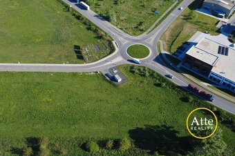 Na predaj: 4280m2 komerčný stavebný pozemok na obchvate - 3
