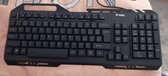 predám notebook asus a rgb gaming klávesnicu - 3