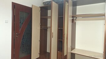 satnikova skrina - 3