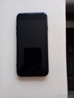 Predám iPhone 8 - 3