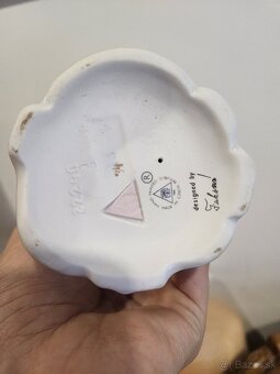 Porcelánova soška - pánko s kvetinkou -Royal dux - 3