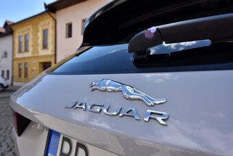 Predám Jaguar E-Pace 2.0 I4 249k SE AWD A/T - 3