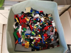 Lego a široký výber hračiek - 3