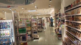 Handlová námestie 440 m2 - 3