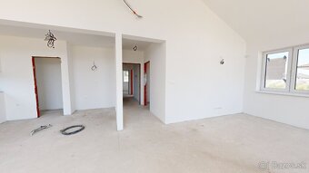 Rezervované 4.izb. Bungalov Sása-Lehnice - 3