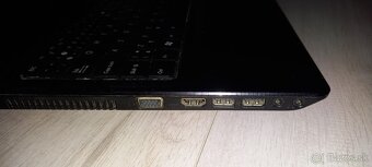 Predám notebook ASUS - 3