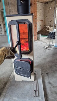 Predám kachle 5 kW, zn. Wamsler Colorado - 3