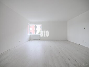 NOVOSTAVBA - VEĽKÝ 1 IZBOVÝ BYT V PROJEKTE REZIDENCIA SLNEČN - 3