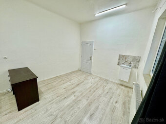 Ponúkame na prenájom atraktívne priestory s  výmerou : 20 m2 - 3