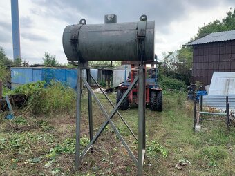 Predám nerezovú nádrž 300l - 3