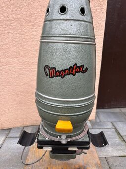 HISTORICKÝ FOTOGRAFICKÝ ZVÄČŠOVÁK MAGNIFAX - 3