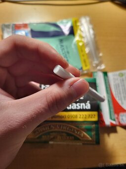 Kovová rolovačka na cigarety nová - 3