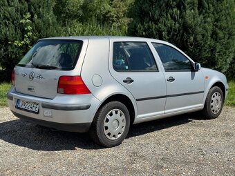 Volkswagen Golf 4 1.6 - 3