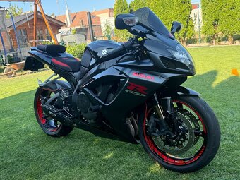 Suzuki Gsxr 750 K7 - 3