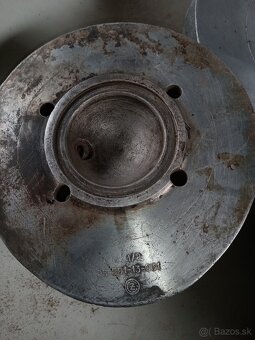 Hlava - 3